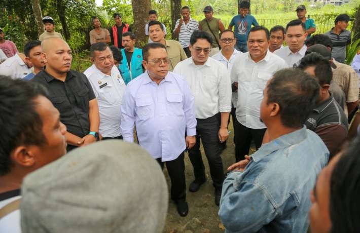 Apel Kendaraan di Dinas Lingkungan Hidup Wali Kota Wesly Beri Motivasi Petugas Kebersihan Supir dan 