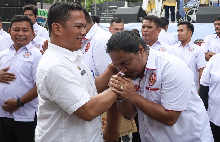 Pelantikan Pengurus KONI Pematangsiantar: Wesly Tegaskan Pemko Selalu Dukung Pembinaan Olahraga
