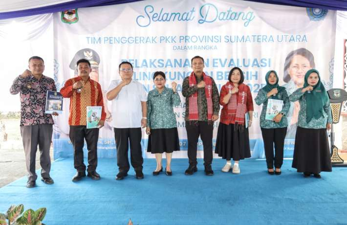 Wesly dan Ny Liswati Hadiri Evaluasi Lomba LBS oleh TP PKK Sumut di Kelurahan Bah Sorma 