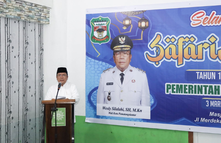 Wali Kota Wesly Safari Ramadhan di Masjid Taqwa Muhammadiyah Serahkan Dana Hibah Rp50 Juta