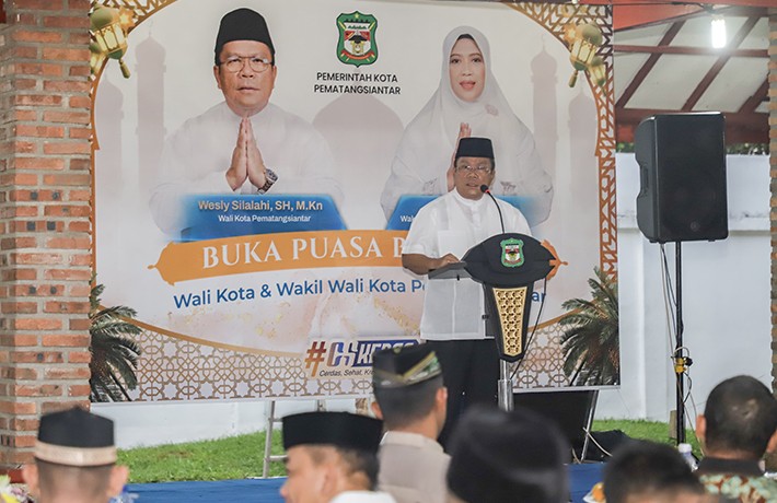 Wesly-Herlina Buka Puasa Bersama DPRD dan Forkopimda 
