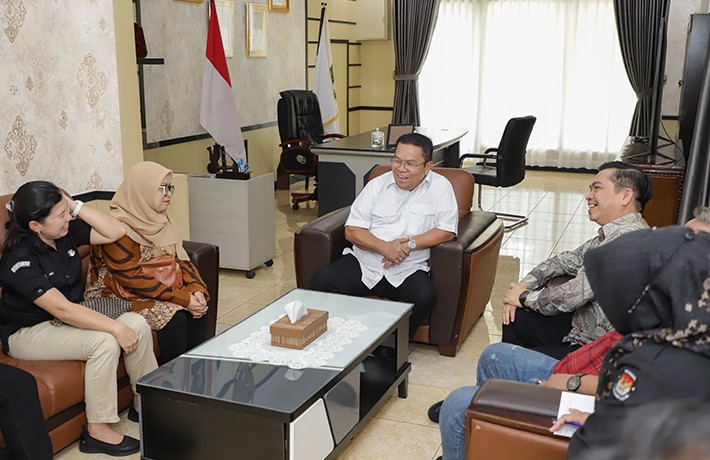 Wesly Terima Audiensi KPU Kota Pematangsiantar