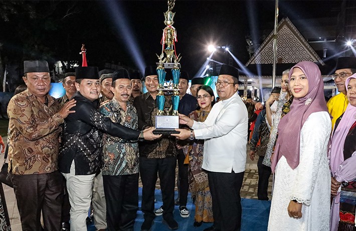 Wesly Tutup MTQN ke-57 Tingkat Kota Pematangsiantar: Kecamatan Siantar Timur Hattrick Juara Umum 