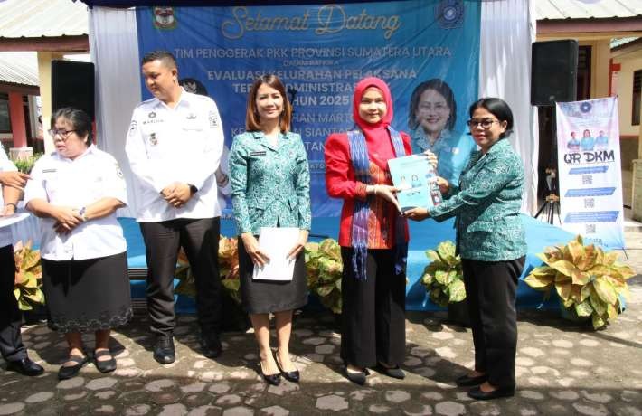 TP PKK Sumut Evaluasi Tertib Administrasi PKK Kelurahan Martoba