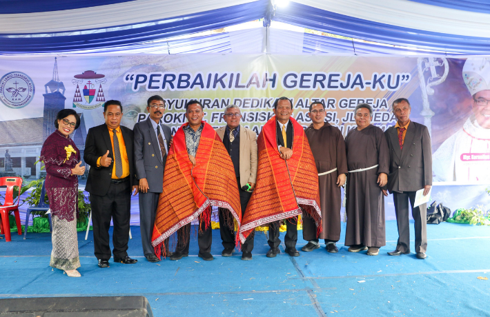 Wali Kota Wesly Diwakili Sekda Junaedi Hadiri Syukuran Dedikasi Altar Gereja Paroki St Fransiskus As