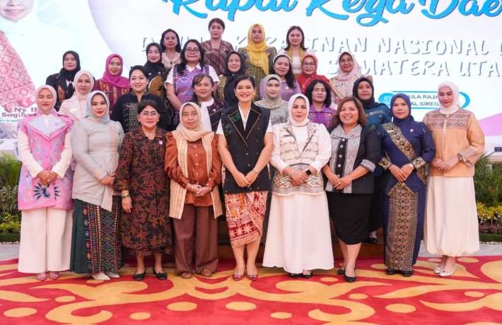 Ny Liswati Wesly Silalahi Hadiri Rakerda  Dekranasda Sumut Bersama Ny Kahiyang Ayu Bobby Nasution