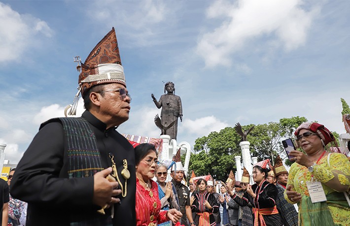 Wesly Resmikan Monumen Raja Sang Naualuh Damanik: Wujud Kepedulian Pemko Pematangsiantar terhadap Ke
