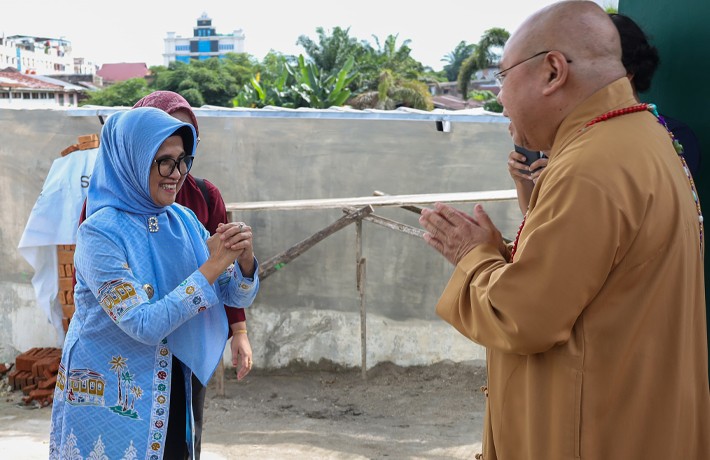 Tahun Baru Imlek: dr Susanti dan Erizal Ginting Bersama Forkopimda Pematangsiantar Silaturahmi ke Se