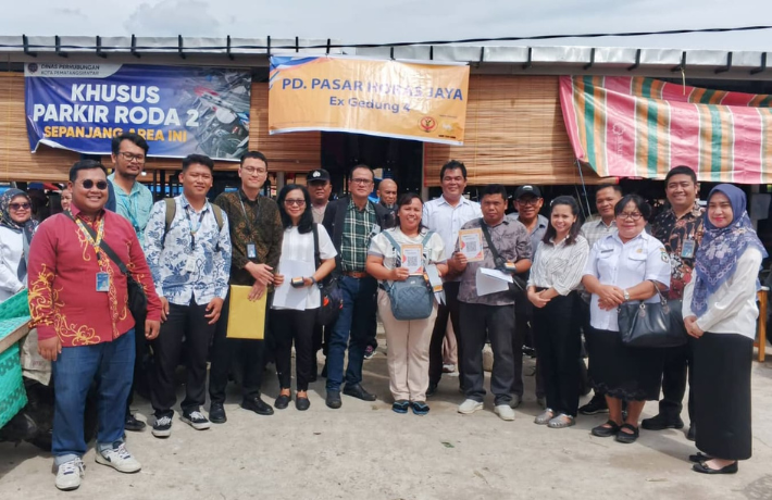 Dukung P2DD PD PHJ Gunakan Aplikasi QRIS untuk Retribusi Kios dan Pedagang di Eks Gedung IV Pasar H