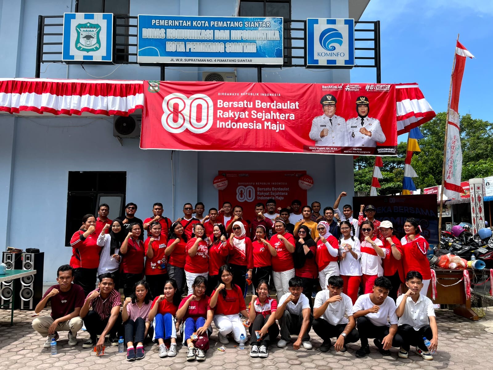 Pegawai Dinas Kominfo Pematangsiantar Semarakkan HUT Kemerdekaan RI dengan Berbagai Lomba 